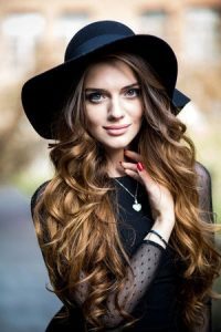 honey-coloured-highlights-wolverhampton hair salon