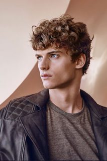 Autumn Hair Trend for Men: The Perm!