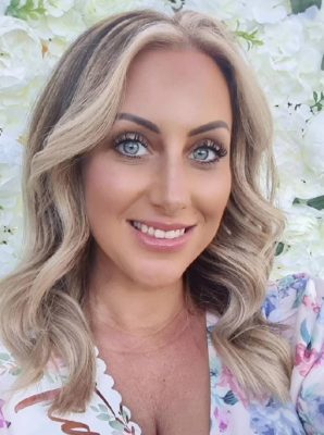 Laura – Senior Director